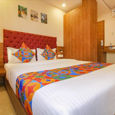 Fabhotel Peninsula - Nr Csmt Station Mumbai Exteriör bild