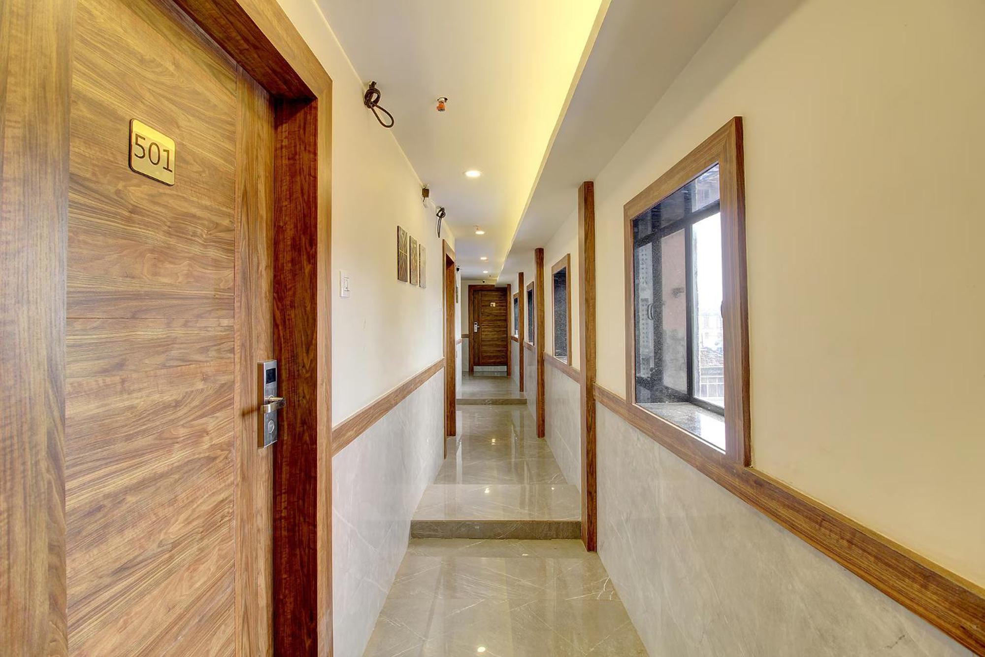 Fabhotel Peninsula - Nr Csmt Station Mumbai Exteriör bild