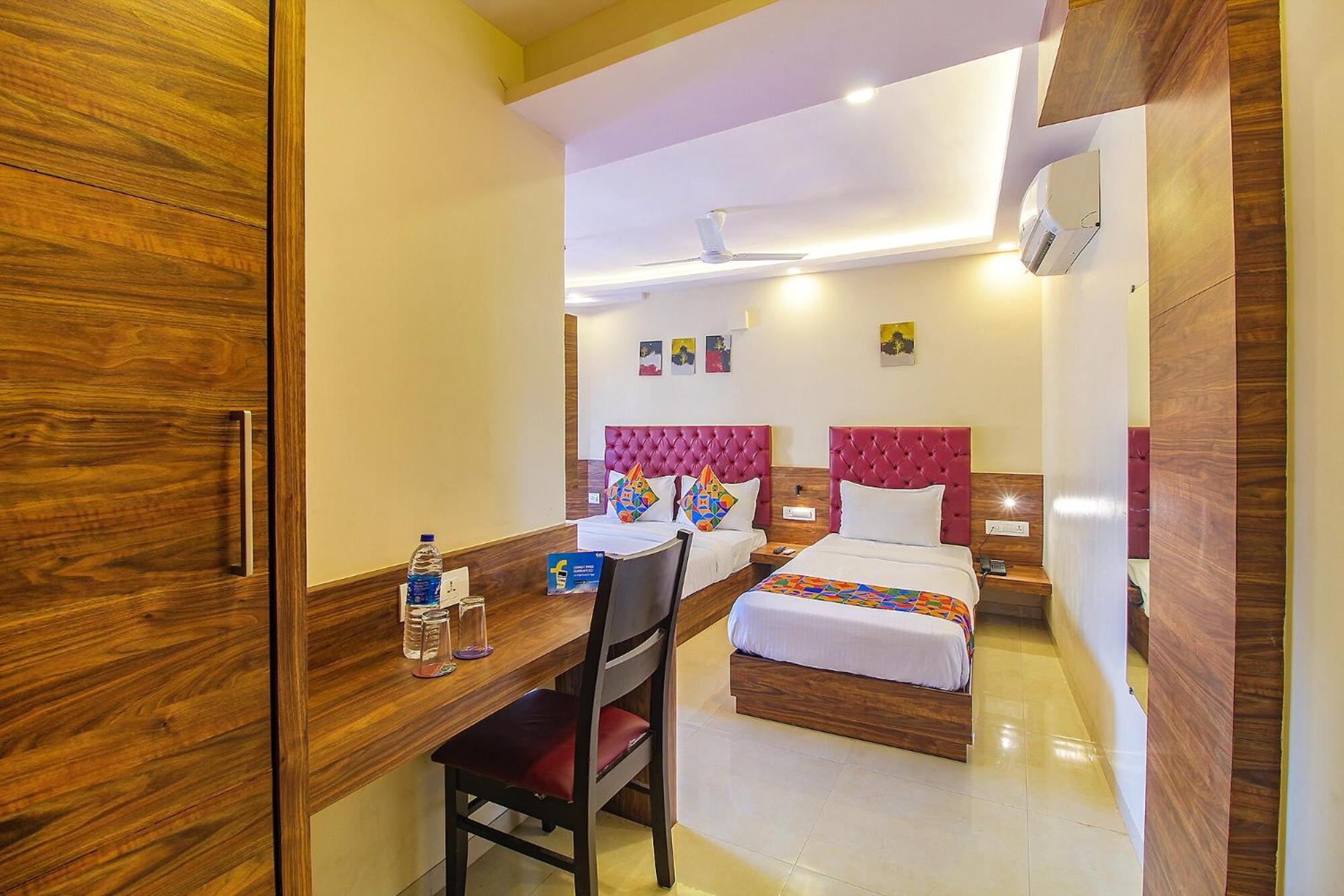 Fabhotel Peninsula - Nr Csmt Station Mumbai Exteriör bild