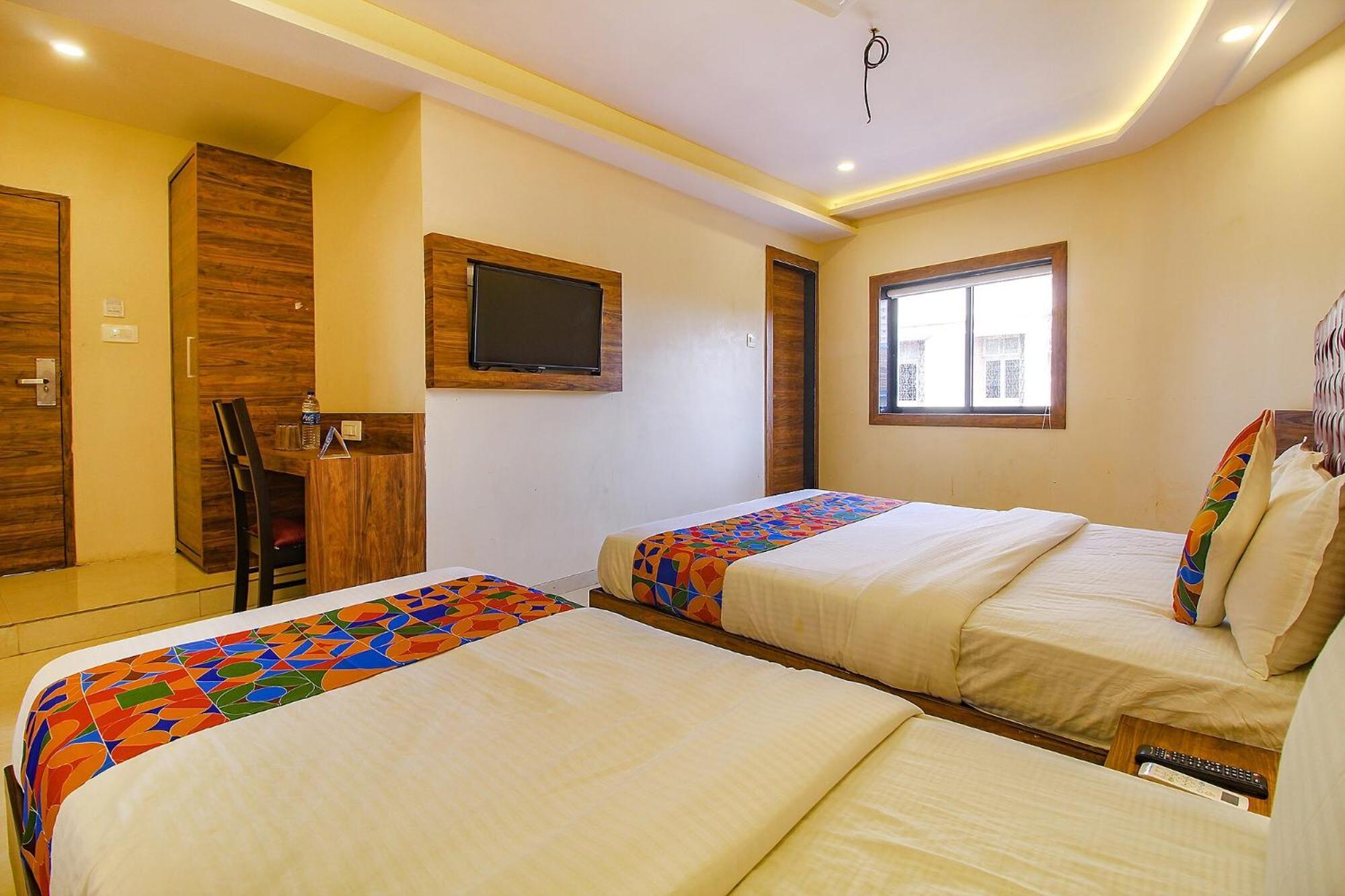 Fabhotel Peninsula - Nr Csmt Station Mumbai Exteriör bild