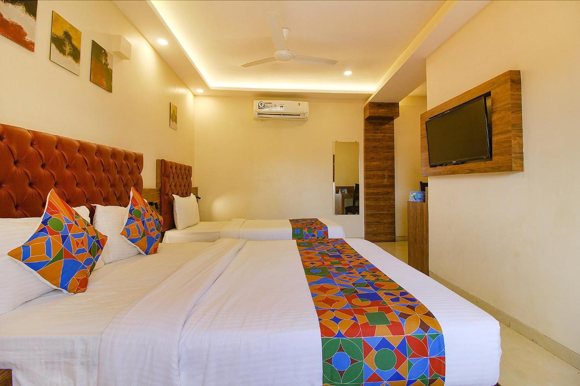 Fabhotel Peninsula - Nr Csmt Station Mumbai Exteriör bild